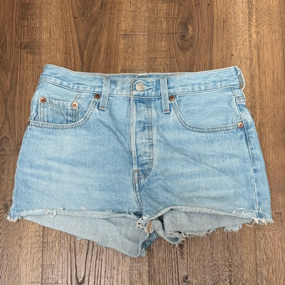 Levis 501 Original High Rise Cutoff Denim Shorts Light Wash Blue 56327-0113 W27